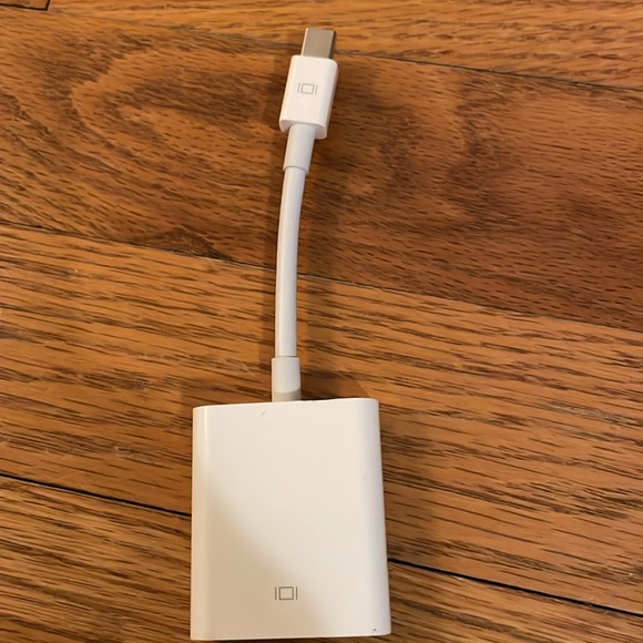 Apple White Remote Control, cables and plugs - Picture 6 of 11